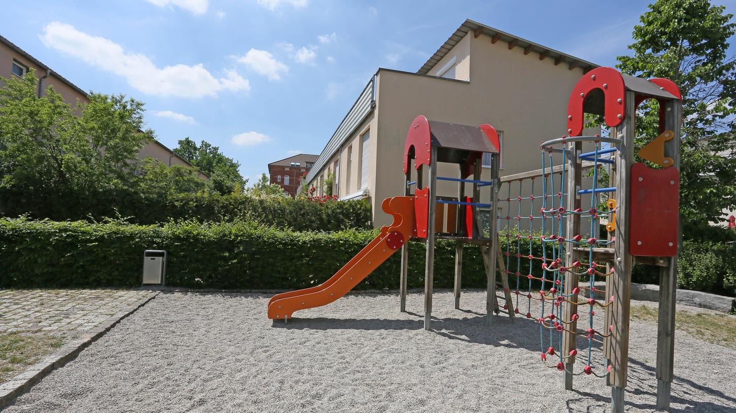 Nach Gülle-Attacke: Stadt Fürth schlichtet Spielplatz-Streit