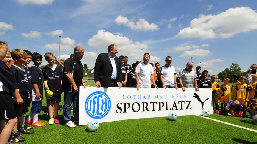 Massenauflauf beim FC Herzogenaurach: Matthäus wird Ehrenspielführer