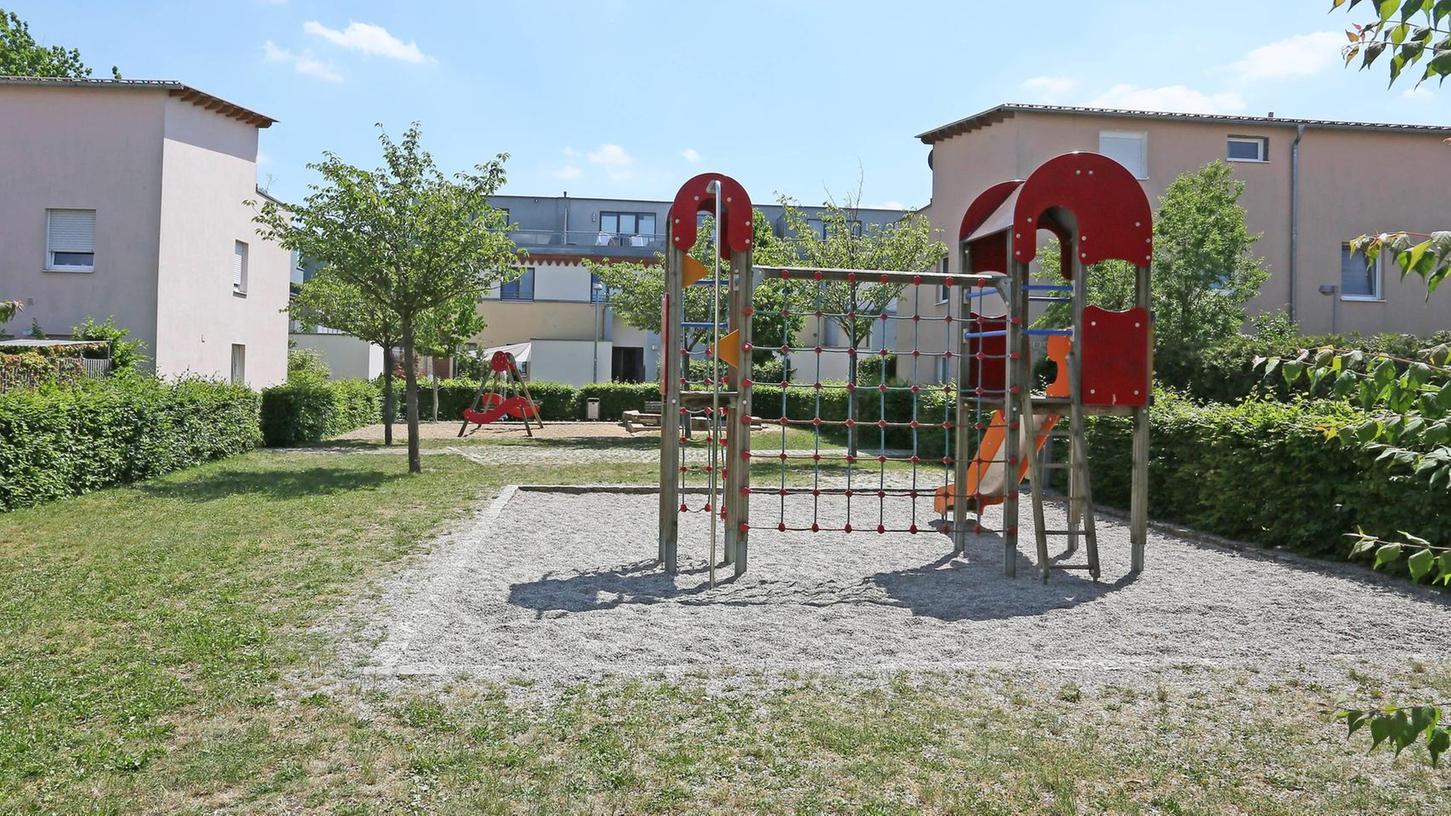 Nach Gülle-Angriff: Fürther Spielplatz vier Tage dicht