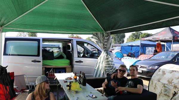 Peter und Vitus haben sich vom Tegernsee auf den Weg nach Nürnberg gemacht. Zusammen mit...