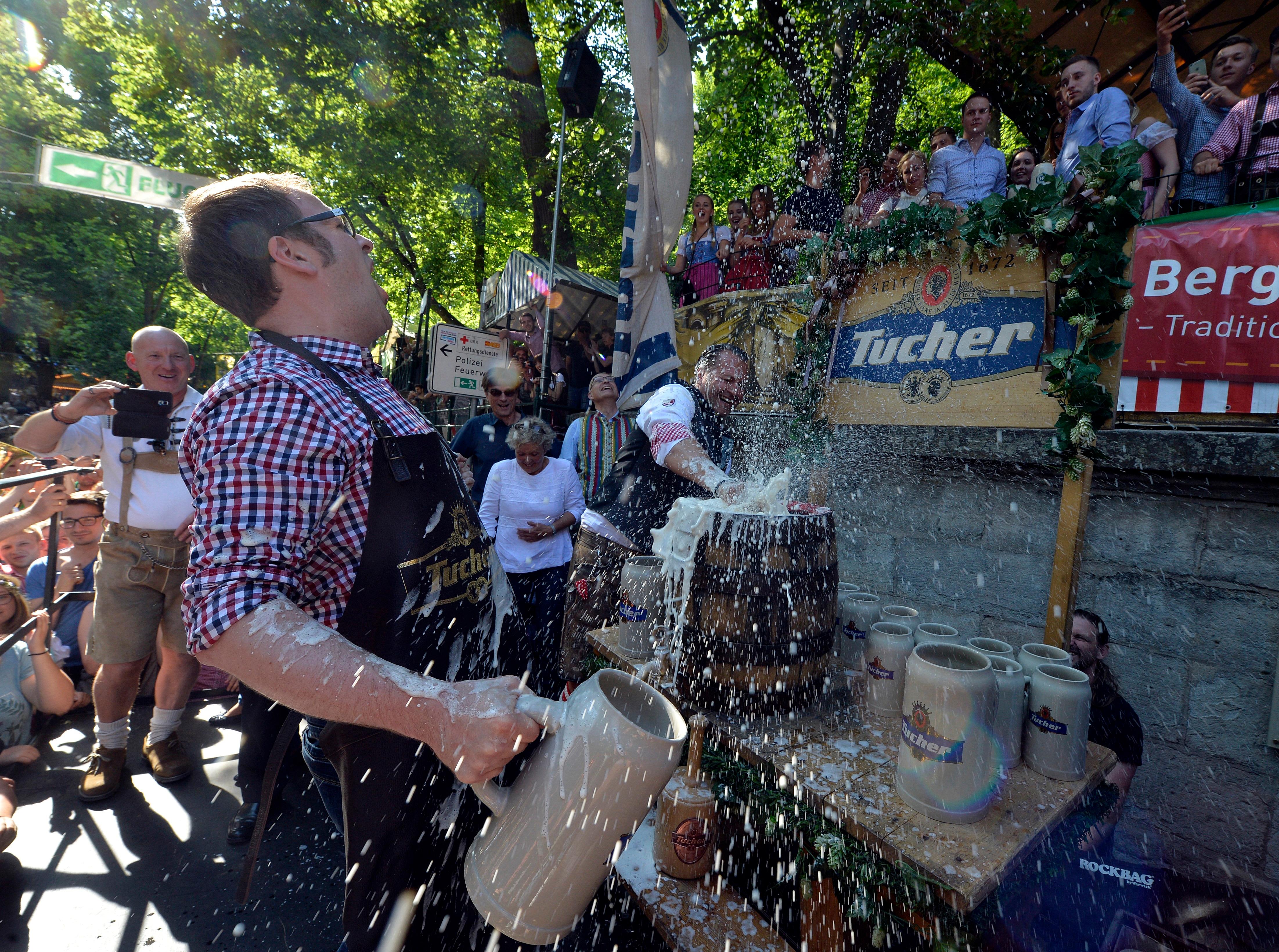 fahrrad knast im parkhaus großparkplatz erlangen
