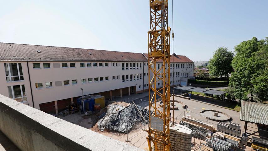 Schulhaus für die Zukunft: Richtfest am Pavillon der Carl-Platz-Schule Herzogenaurach