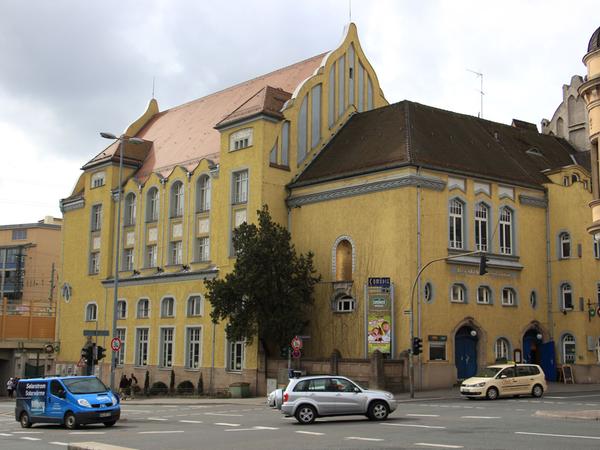 Seit 1998 besitzen Heißmann und Rassau in Fürth ihre Bühnenheimat, das Berolzheimerianum, mittlerweile am Comödien-Platz 1.