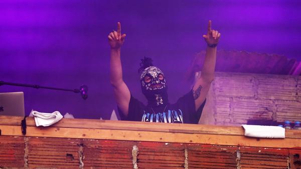 Genetikk alias Karuzo, Sikk, Rizmo, Rokey, Mojo, Cicco und Hell lieferten auf der Park Stage allerfeinsten Indepent Hip-Hop ab.