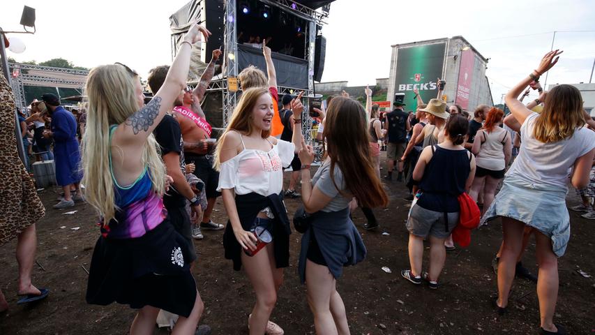 Rock im Park: Die Fans am Samstag im Partyrausch