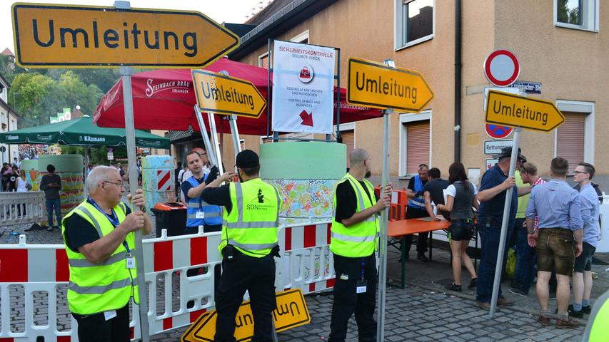 Bergkirchweih: Bergstraße wegen Ansturm einseitig gesperrt