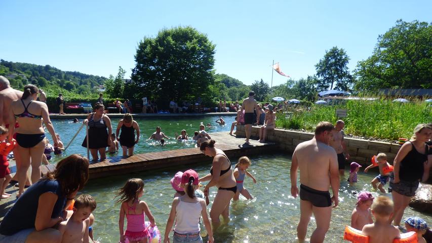 Jonglierrekord beim Familienfest im Gößweinsteiner Höhenschwimmbad