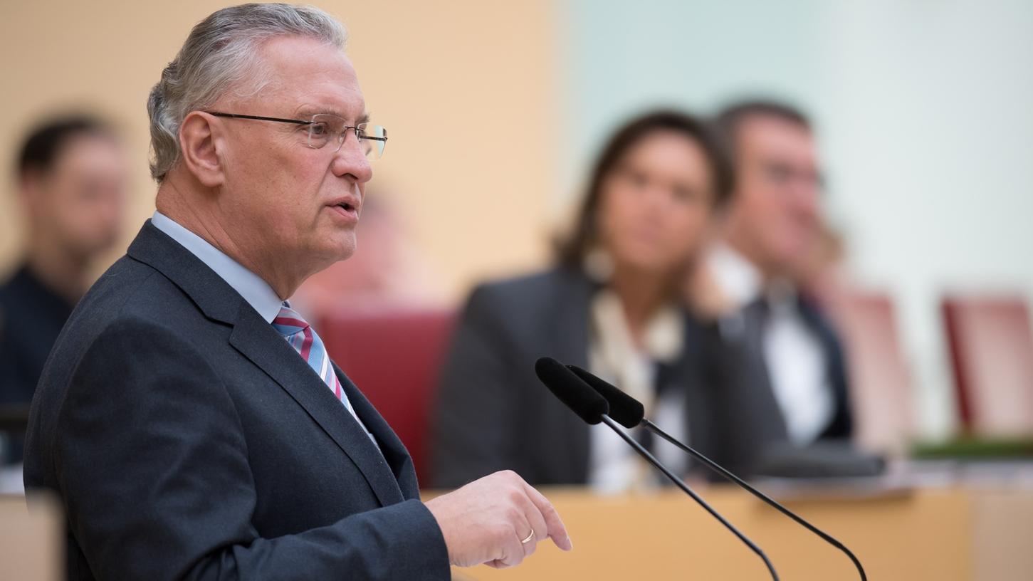 Der bayerische Innenminister Joachim Herrmann (CSU) sieht eine Der bayerische Innenminister Joachim Herrmann (CSU) sieht eine