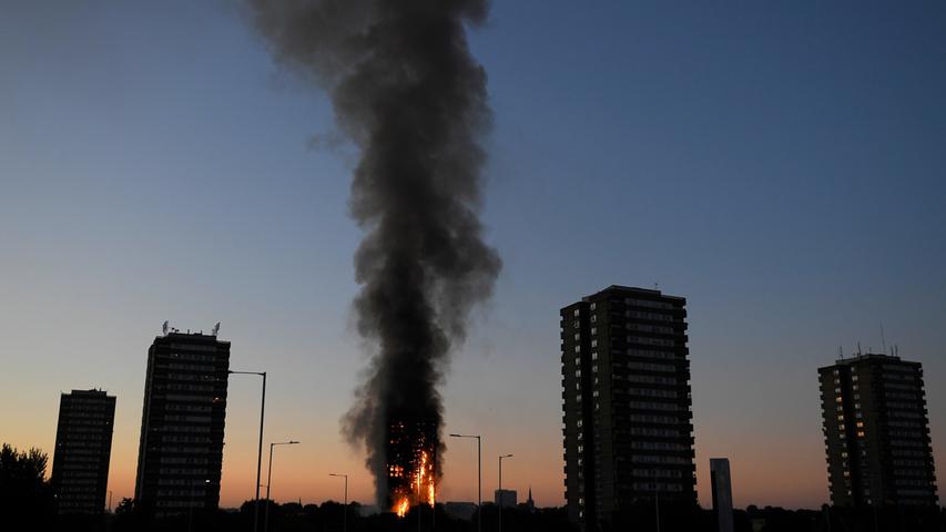Flammen-Inferno in Londons Zentrum: Großbrand in Hochhaus