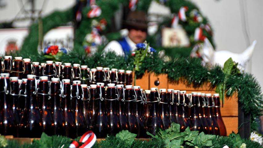 20. Bierfest im Burggraben startet mit Festzug