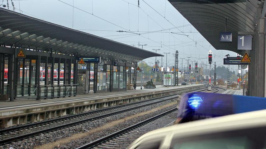 Flüchtlingsfamilie in Güterwagen am Treuchtlinger Bahnhof entdeckt Flüchtlingsfamilie in Güterwagen am Treuchtlinger Bahnhof entdeckt