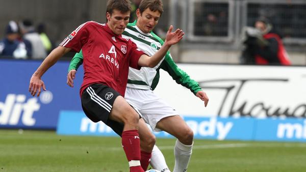 Nach dem Abstieg 2008 ist das Derby in der 2. Liga wieder Alltag für den FCN. Am Trikot selbst hat sich nichts verändert, nur der Sponsor auf der Brust ist ein anderer: der Energiekonzern Areva.