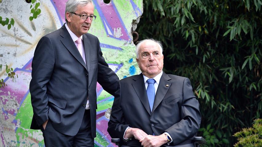 EU-Kommissionspräsident Jean-Claude  Juncker zeigte sich tief betroffen über den Tod Kohls. 