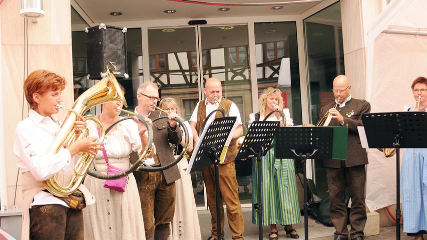 Musik und Ballons: Altstadtfest in Herzogenaurach eröffnet