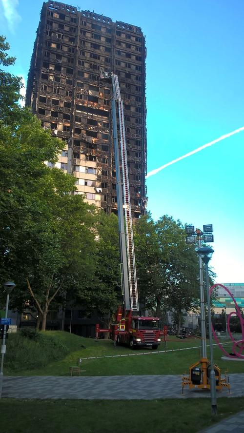 Nach Hochhausbrand in London: Bilder zeigen Ausmaß der Katastrophe