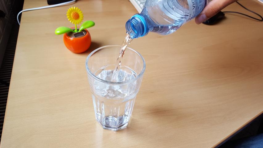 Eines vorweg: Trinken Sie erst mal Mineralwasser, jede Menge Mineralwasser. Und dann klicken Sie weiter.