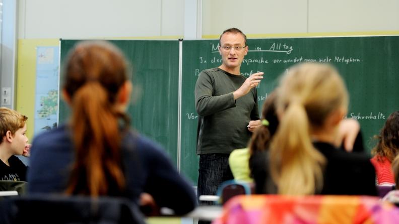 Schon im laufenden Schuljahr waren bis zu 80 Prozent der neu eingestellten Grundschullehrer in Sachsen und Berlin Quereinsteiger ohne Lehramtsausbildung.