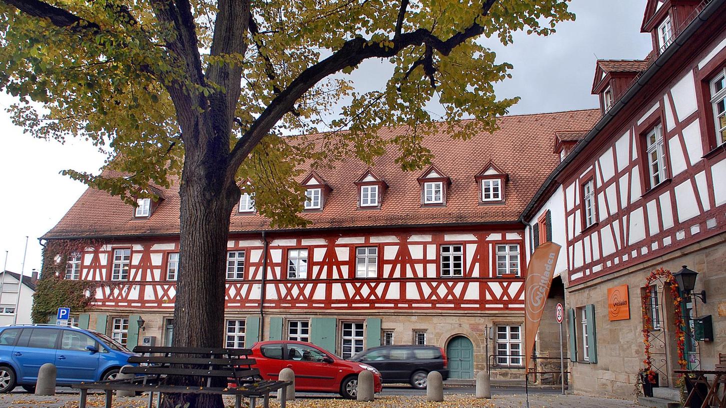 Erhält Neunkirchen einen Rathaus-Neubau? Erhält Neunkirchen einen Rathaus-Neubau?