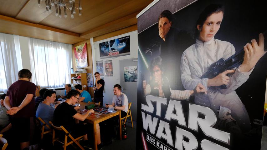 Darth Vader & Co. in Nürnberg: Star-Wars-Treffen im Ultra Comix