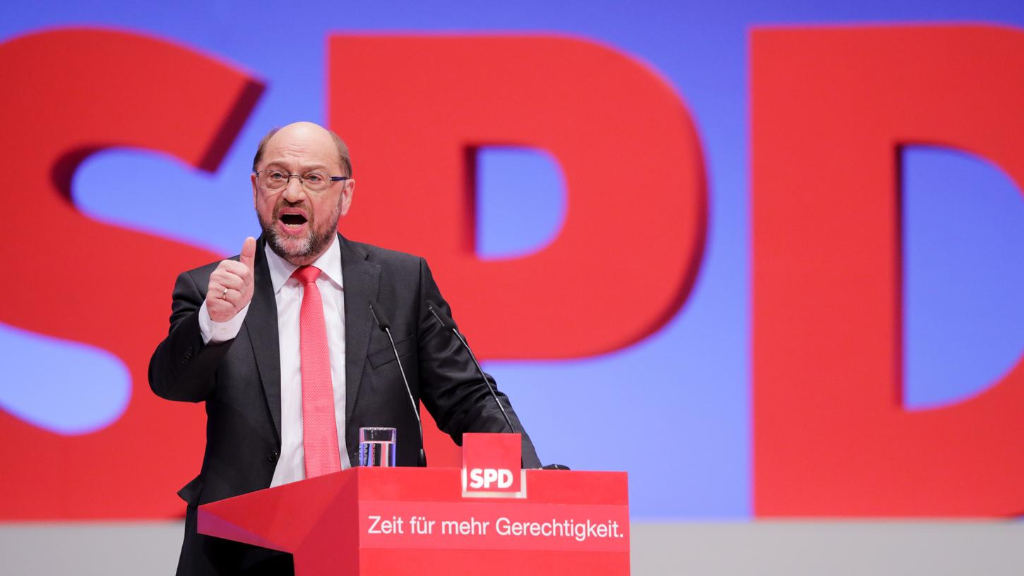 Pünktlich zum Endspurt des Bundestagswahlkampfs rief Martin Schulz die Delegierten zur Aufholjagd auf: "Wir sind kampfbereit", erklärte er in Dortmund.