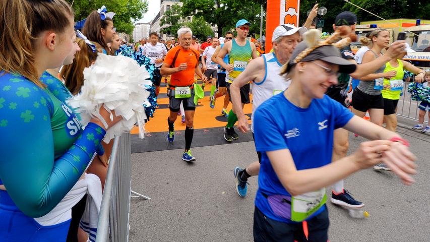 Schweiß und Freudensprünge: Der Metropolmarathon in Fürth