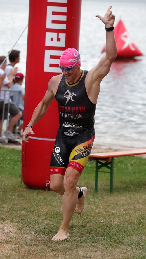 Rothsee-Triathlon: Fränkischer Doppelsieg