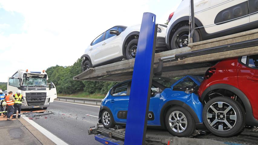 Schutzengel auf der A3: Lkw-Fahrer befreien sich nach Unfall selbst