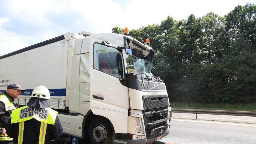 Schutzengel auf der A3: Lkw-Fahrer befreien sich nach Unfall selbst