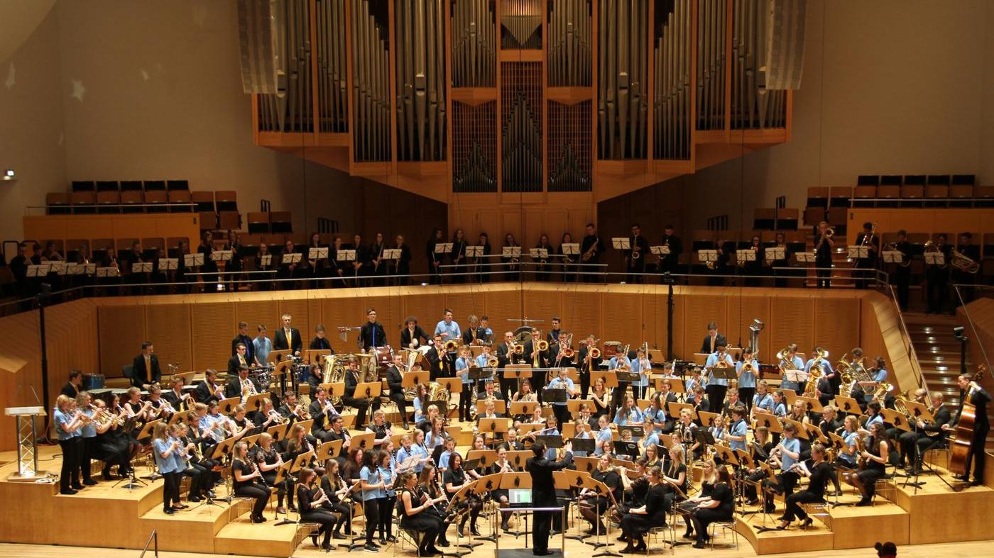 Für das 70-köpfige Bläserphilharmonie-Orchester fehlen Veranstaltungsräume in Forchheim. Für Konzerte weicht der Verein deshalb auf die Konzerthäuser in Bamberg (im Bild) oder Erlangen aus. 