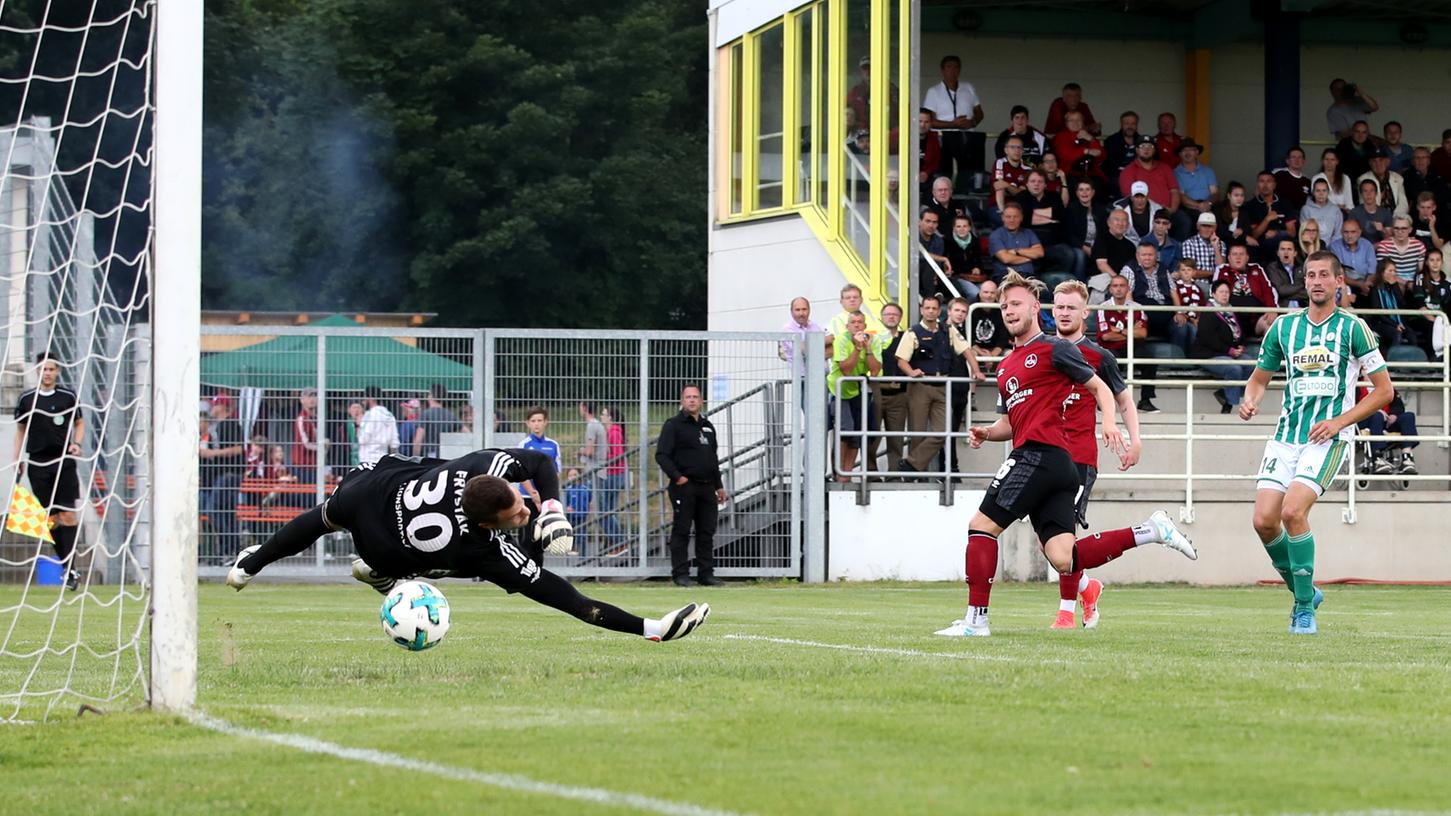 4:0 für den Club! Teuchert prägt den Prag-Test 