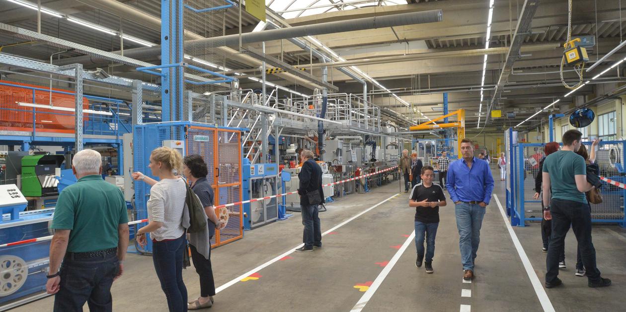 Leoni Roth Hundert Jahre Leoni: Unternehmen feiert mit Mitarbeitern in Roth
