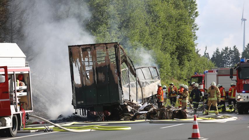 Flammen-Drama bei Busunglück forderte 2017 nahe Gefrees 18 Tote