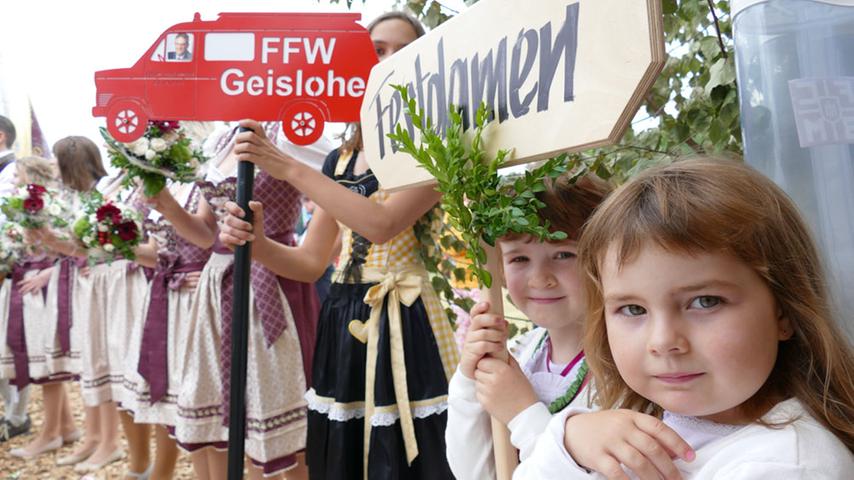 Großer Festumzug in Geislohe