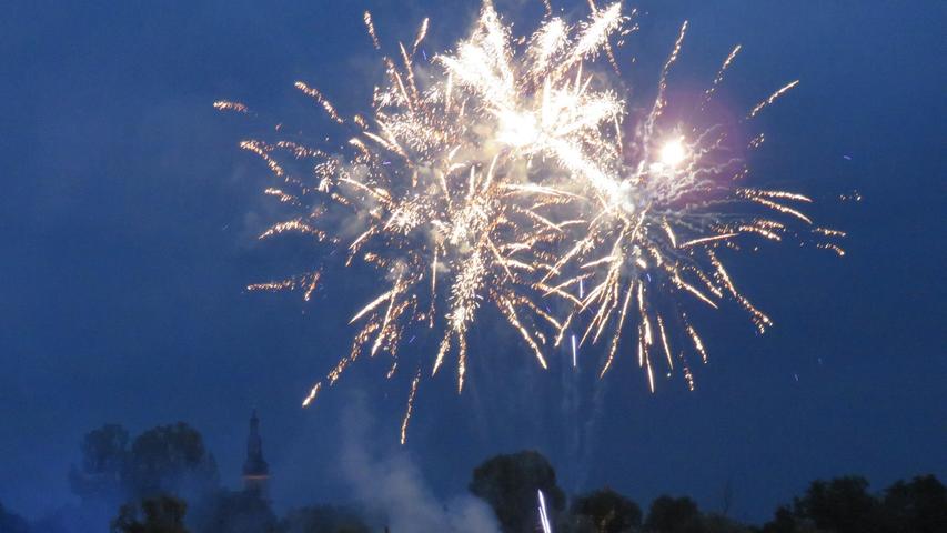 Umzug, Gottesdienst, Feuerwerk: Die Höhepunkte der Höchstadter Kerwa