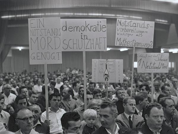 8. Juli 1967: Ein Nein zum Notstand