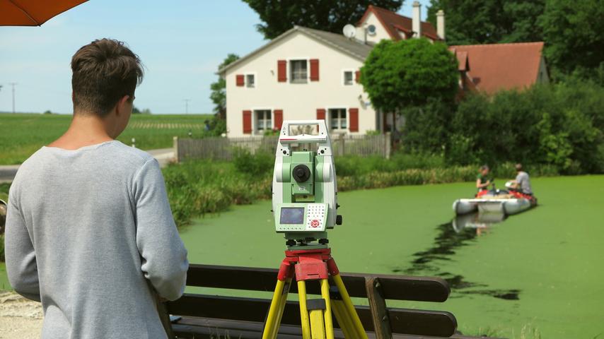 Erst im Juni kartographierten Archäologen und Geowissenschaftler von der Universität Kiel unter der Leitung von Doktorandin Annika Fediuk per Unterwasser-Radar den Grund der "Fossa Carolina".