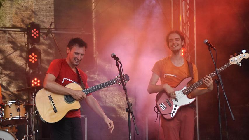 Musik und Tanz im Sonnenschein: Der Samstag beim 20. Fürth Festival
