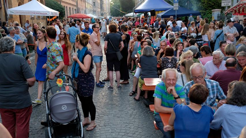 Musik, Bier und Gemütlichkeit: So war das Hochstraßenfest in Nürnberg