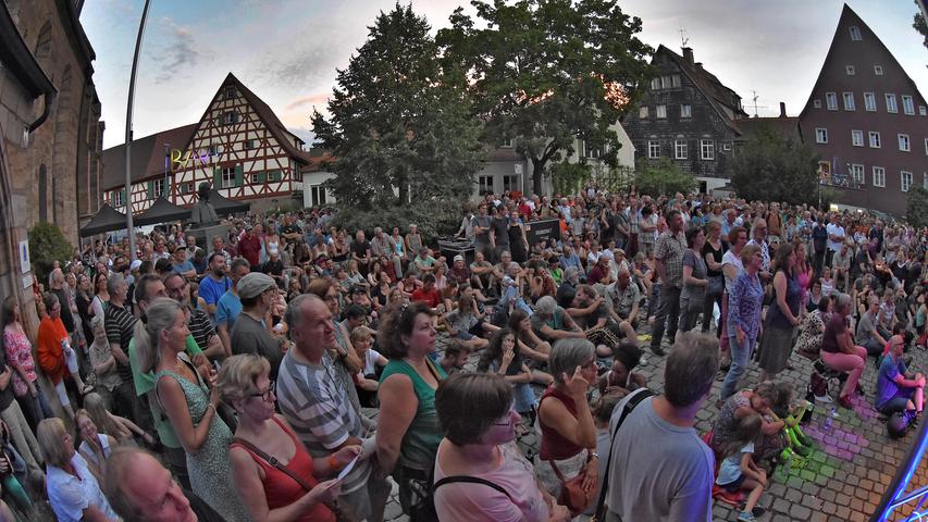 Fürth-Festival am Samstag: Die Party-Nacht der Musik-Legenden
