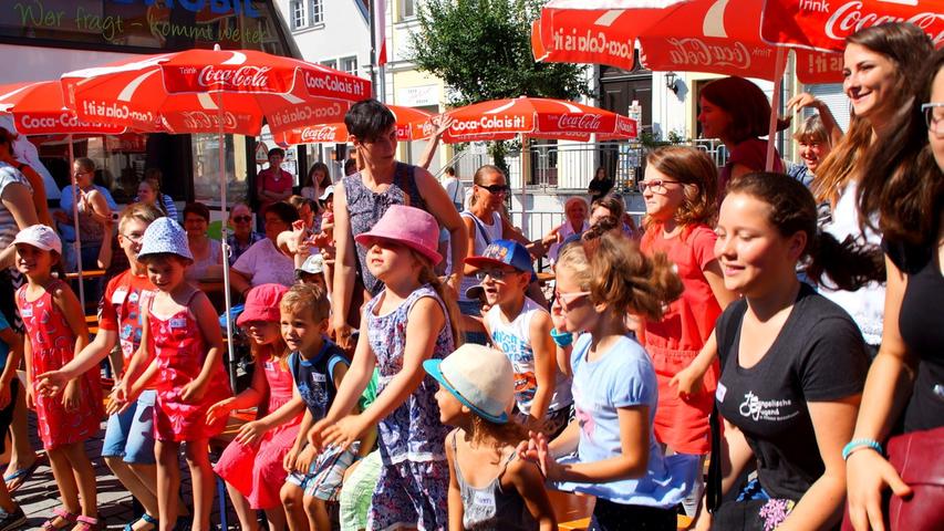 Für alle Altersklassen mächtig was geboten: Auf dem Gunzenhäuser Marktplatz wurde einen Tag lang die Reformation umfassend beleuchtet.