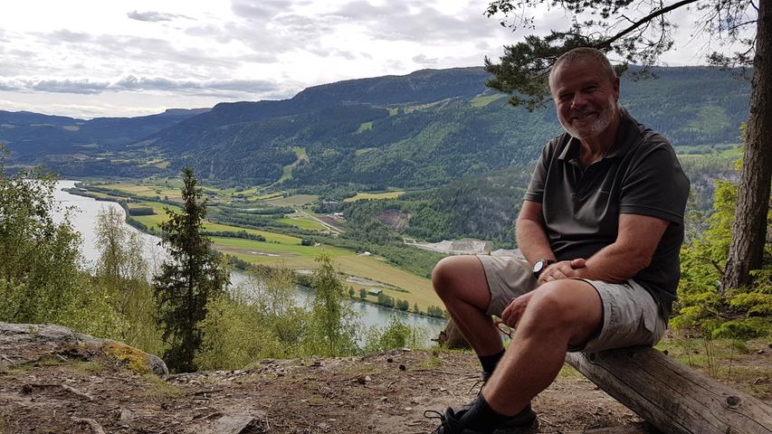 Pause mit Jürgen: Der Unternehmensberater aus Bremen hat sich die Pilgertour selbst zum 65. Geburtstag geschenkt.