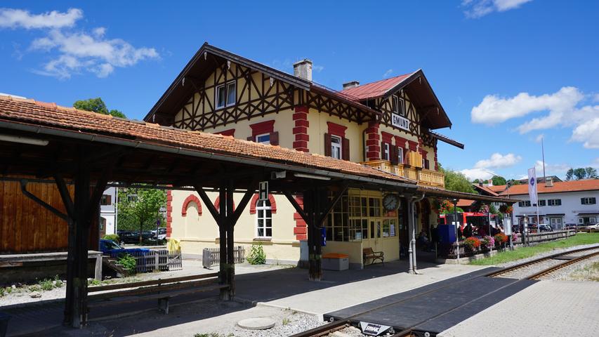 Startpunkt der Alpenüberquerung vom Tegernsee nach Sterzing ist der altehrwürdige Bahnhof in Gmund.