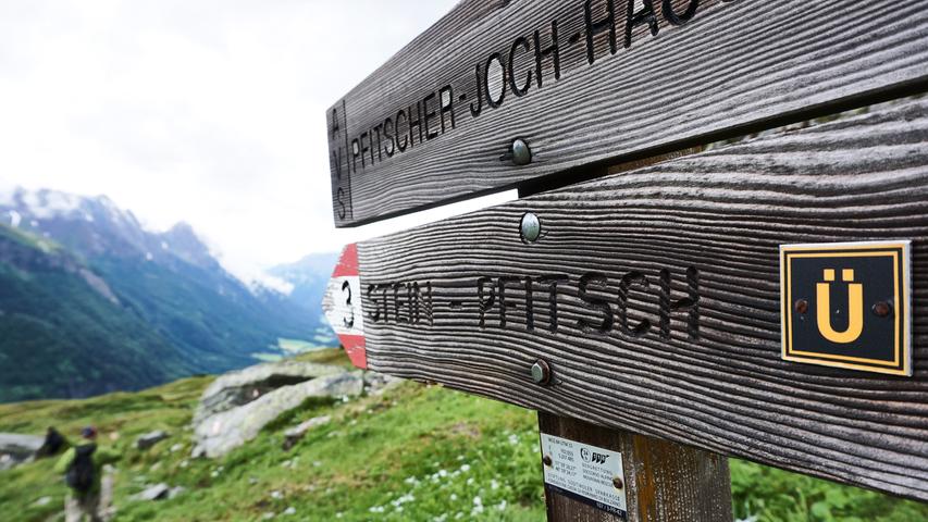 Und wie immer weist das Ü den Alpenüberquerern den Weg.
