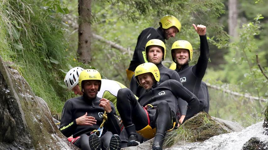 Der Canyoning-Club vergnügt sich in Südtirols Fluten 