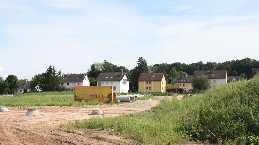 Unterhalb von Frickenfelden entsteht ein neues Baugebiet mit rund 50 Bauplätzen.