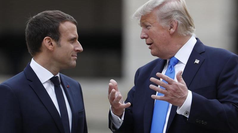 Der französische Präsident Emmanuel Macron und US-Präsident Donald Trump bei einem früheren Treffen im Elysee-Palast.