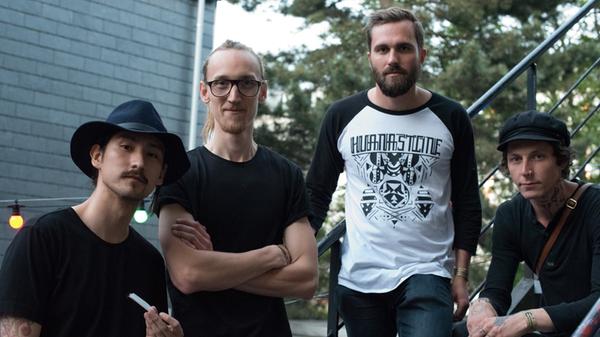 Die schwedische Band Huanastone aus Malmö definiert sich als "vierteilige Betonwolke". Die wird sich mit schwerem Rock auf das Taubertal-Festival 2017 legen.