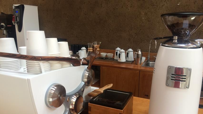 Schicke Maschine: hier wird Espresso zubereitet.