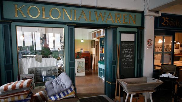 Seit 2001 lernen Kinder im Kinder- und Jugendmuseum verschiedene Themenwelten kennen. Zum Beispiel können sie in einem nachgebauten Kolonialwarenladen einkaufen oder in einer Poststation aus früheren Tagen Briefe versenden.