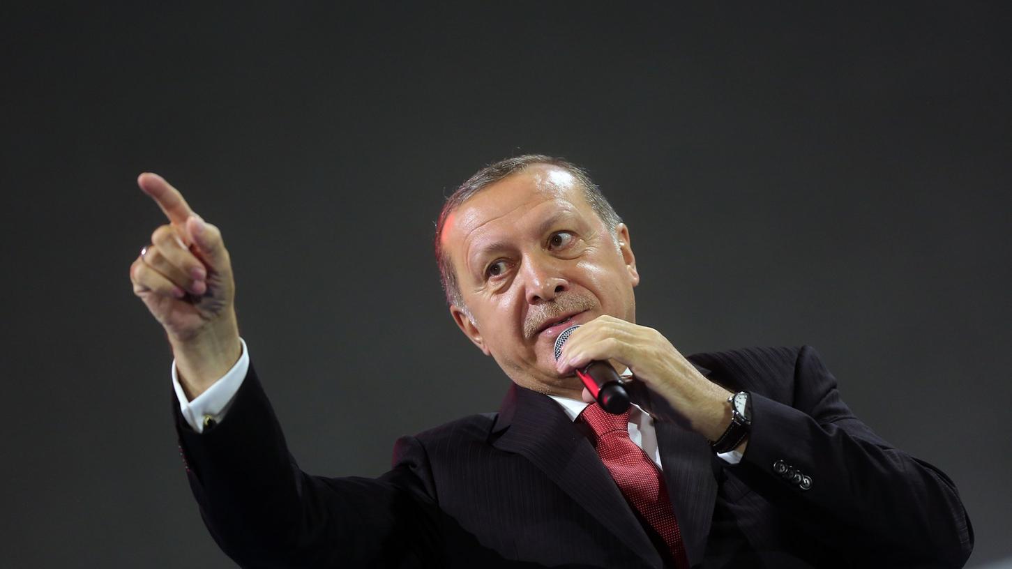Präsident Erdogan regiert weiter mit eiserner Hand. Erneut sitzt ein Deutscher in der Türkei in Untersuchungshaft.